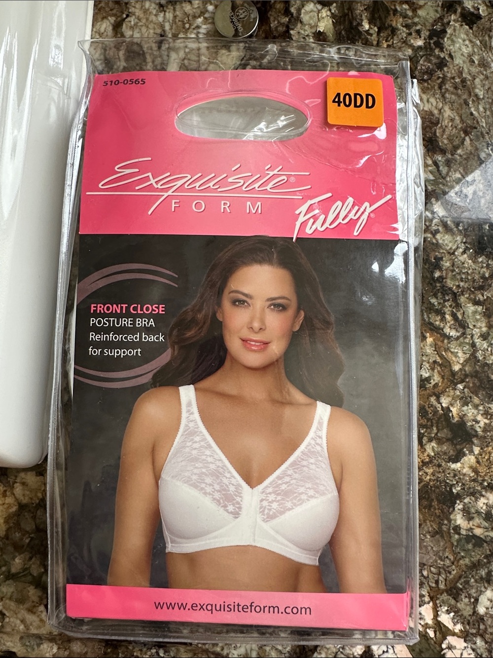 Exquisite Form Fully Front-Close Posture Bra in White - 40DD